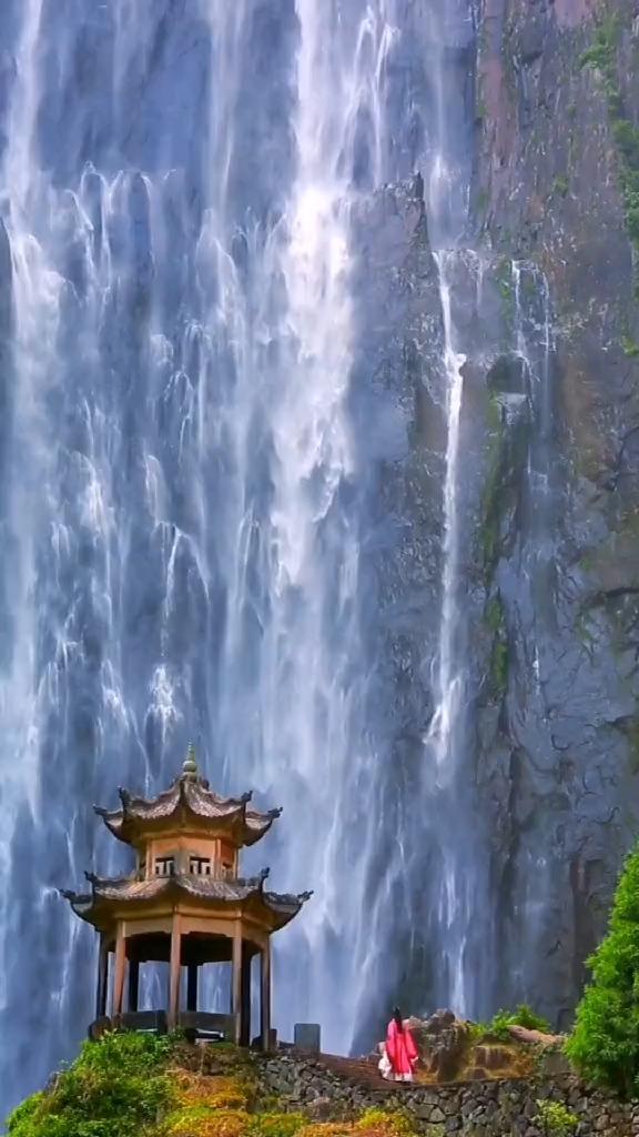 厚植生态底色 永葆大湖澄澈